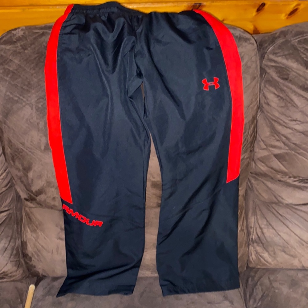 Youth Under Armour athletic pants